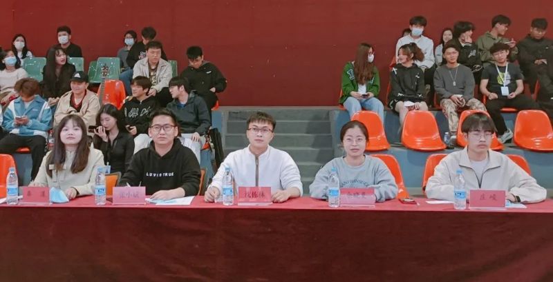 青春礼赞新时代 唱响商院新华章——我院举行十佳歌手初赛