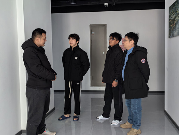 商学院领导赴爱果冻教学基地 关怀慰问在企业实习学生