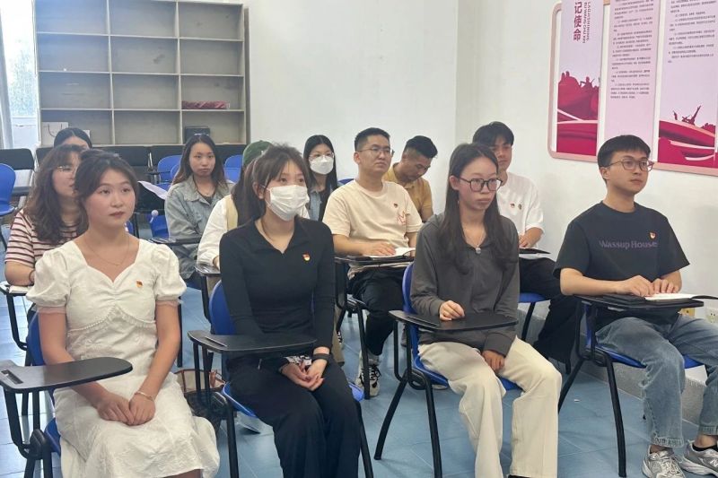 党建之声｜商学院党支部召开增补支部委员党员大会