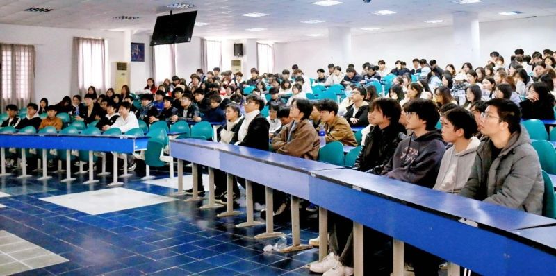 学院动态｜魔童踏浪燃星火 蛇行千里启新程 ——我院举行2024—2025学年第二学期开学式