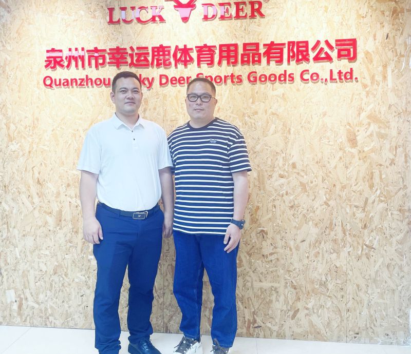 访企拓岗促就业——走访幸运鹿体育用品