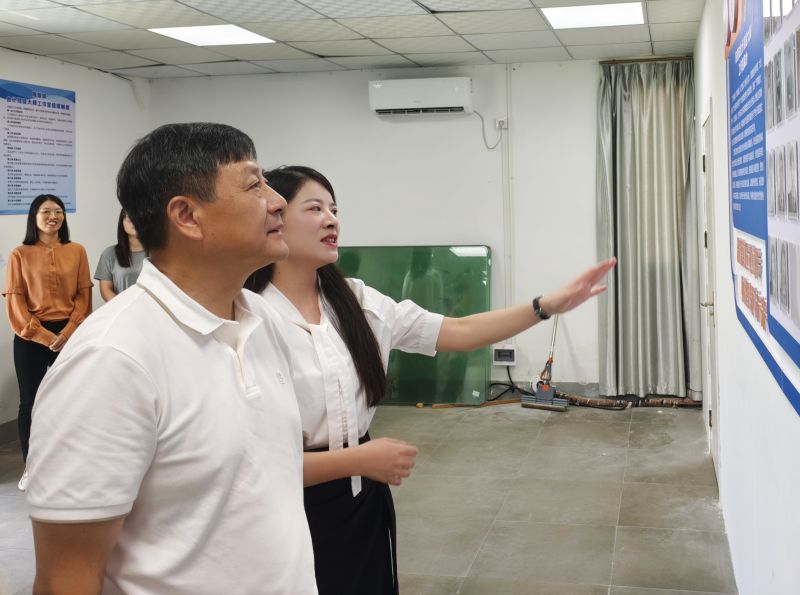 “财智赋能，匠艺领航” 商学院“陈俊瑜会计技能大师工作室”正式授牌