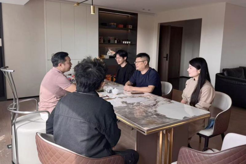 访企拓岗促就业——走访奇龙数字园
