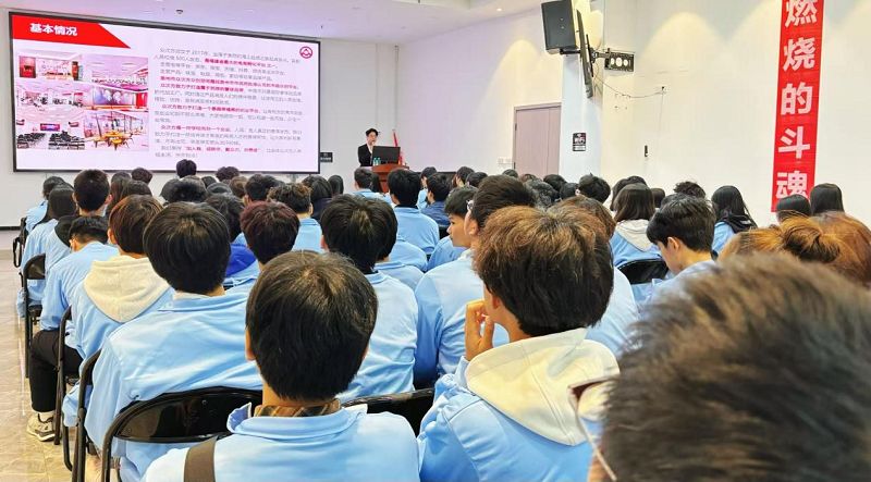 校企联动拓视野，实践赋能促成长——商学院电子商务学生赴泉州战神电商认知实习