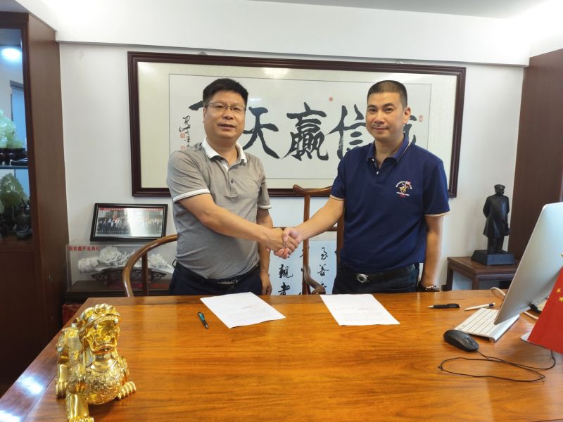 华光商学院领导赴企业举行校企合作签约仪式